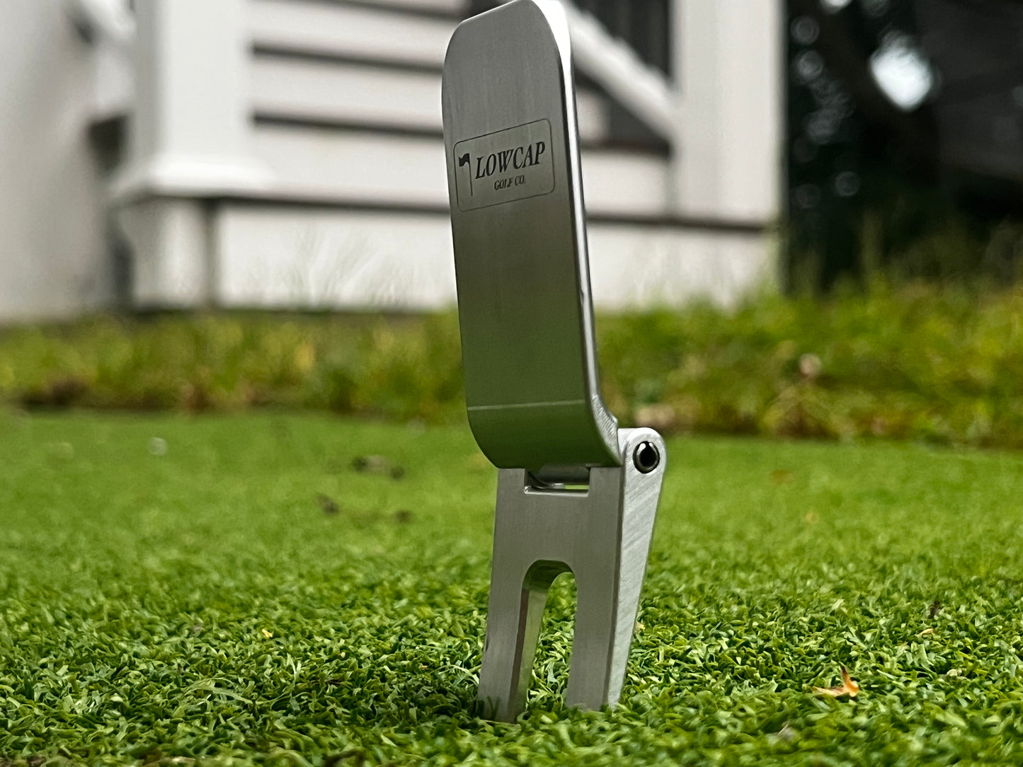 Folding Divot Repair Tool